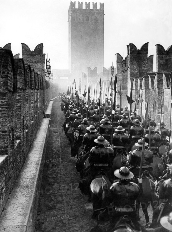 italie, veneto, verona, pont de castelvecchio, 1930 1940