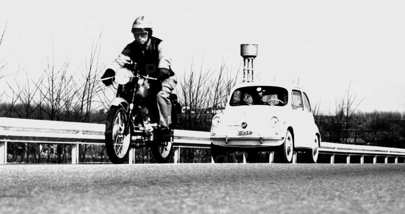 italie, gilera 125 et fiat 500, 1965