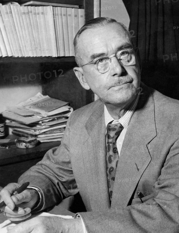 portrait de l'écrivain thomas mann, 1955