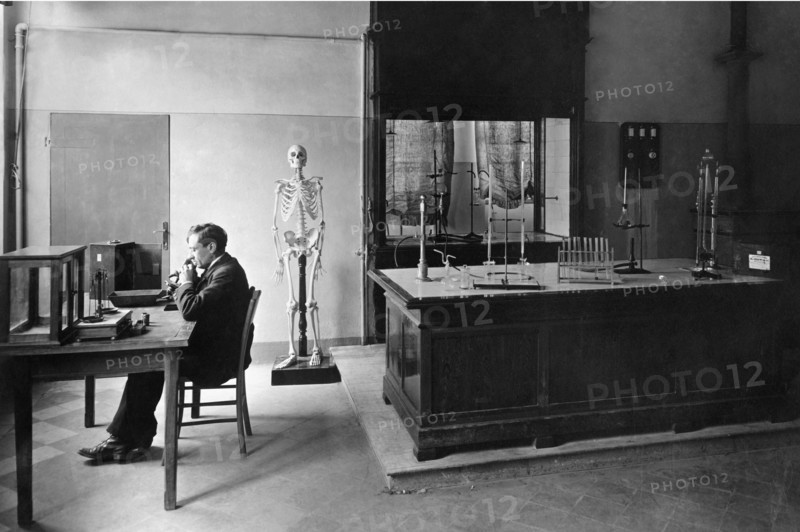 italie, lombardie, bergamo, liceo lussana, laboratoire, 1930-1940