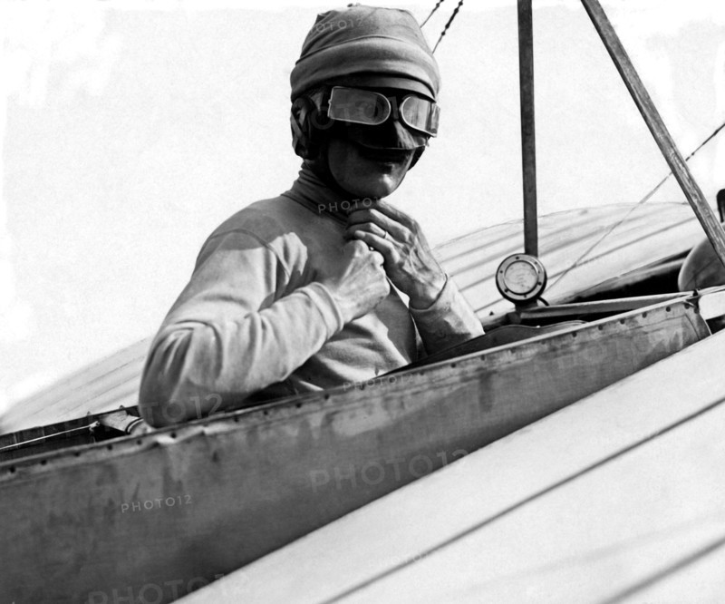 aéronautique, portrait de l'aviateur lagagneux, 1910