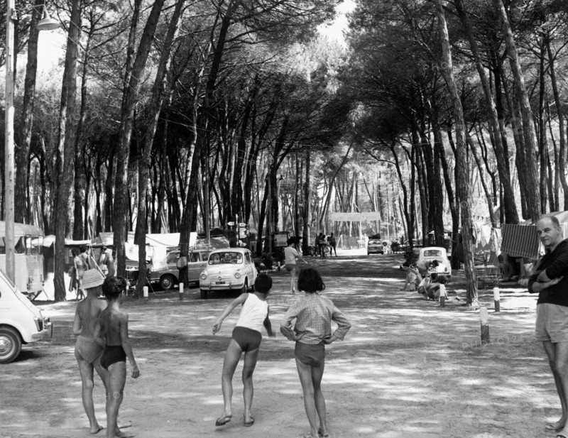 italie, toscane, marina di massa, camping, 1961