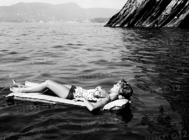 bain de soleil sur le lac, 1962