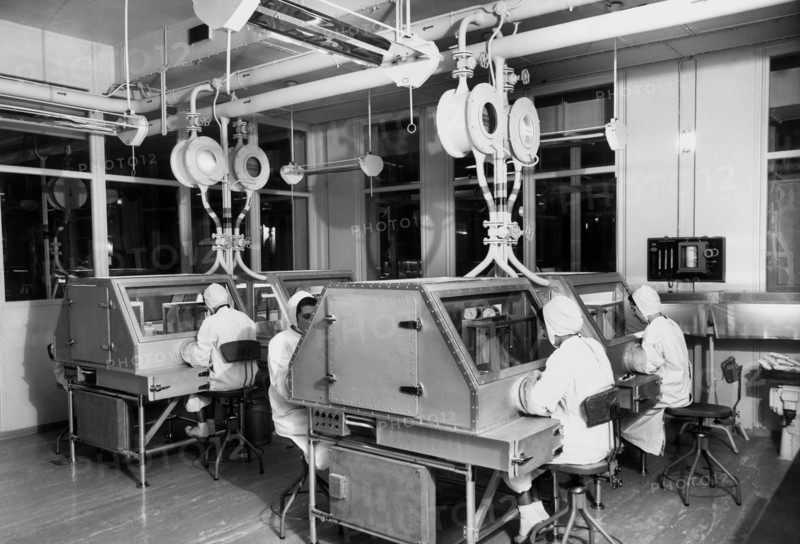 Farmitalia laboratory. 1963