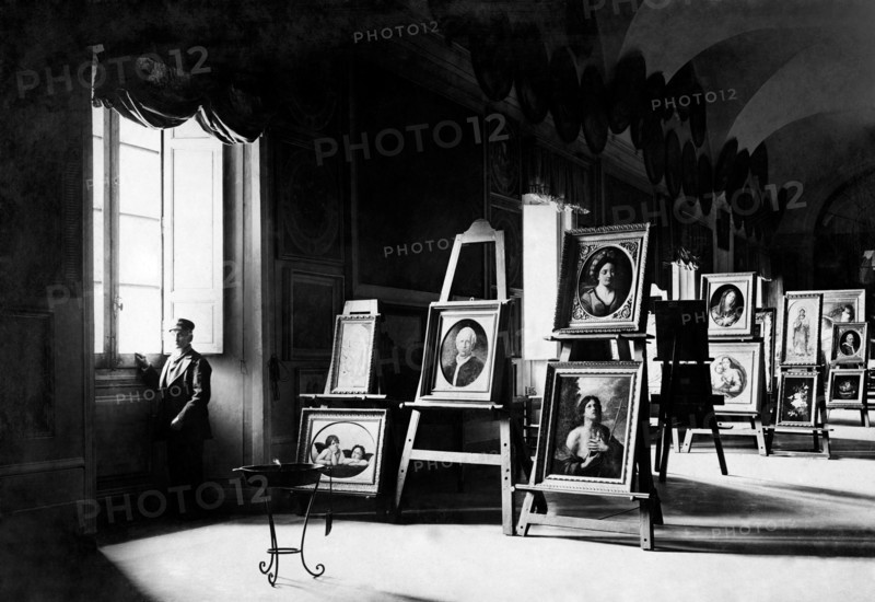An exhibition hall in the Vatican. city of the Vatican 1910