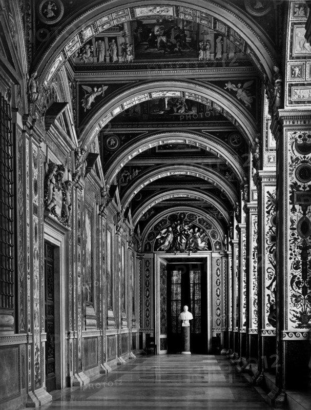 Logge di raffaello frescoed on a drawing by raffaello. apostolic palace. vatican city. 1960