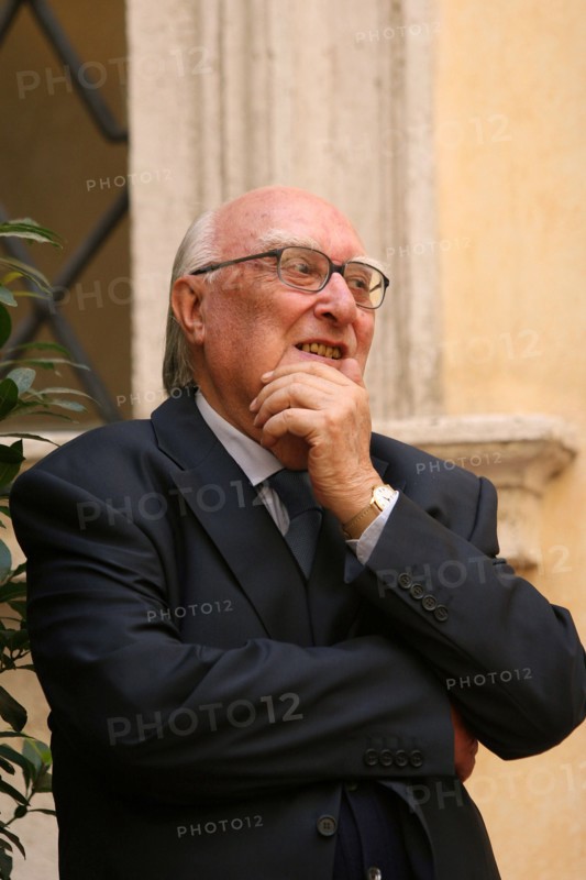 Andrea Camilleri