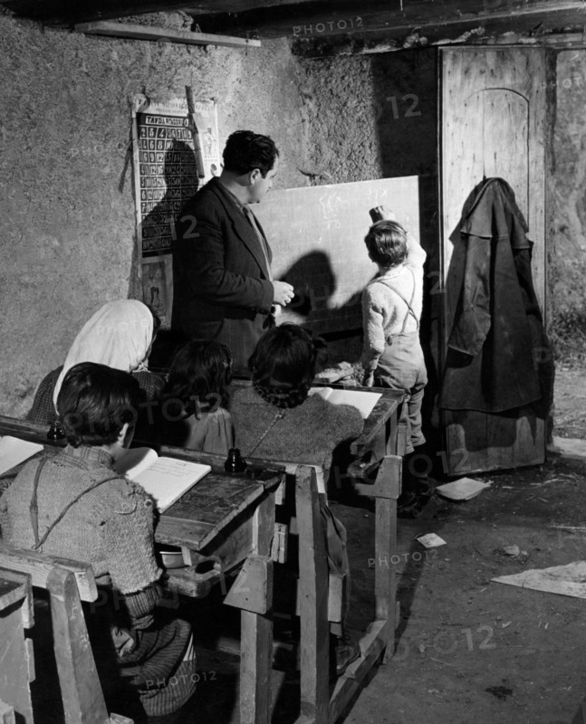 Primary School. 1952