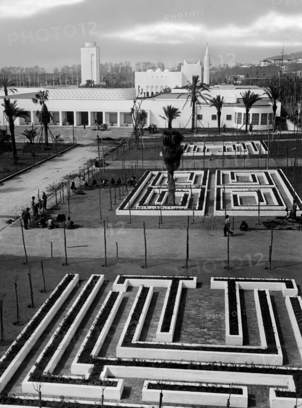 Italy. Campania. Naples. Three Years Overseas. The Labyrinths Of The Citrus Of Restaurants In The Background. The Exhibition Of Libya. 1940