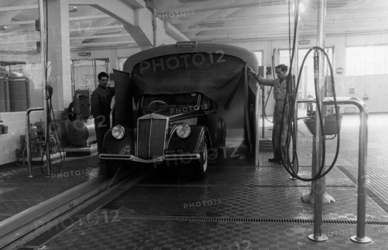 Carwash. 1949