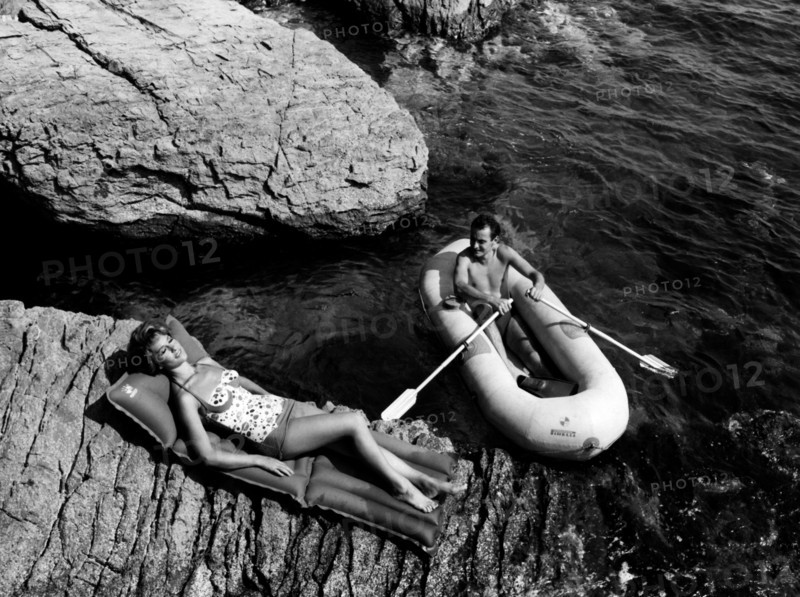 Pirelli Dinghy And Mattress. 1960