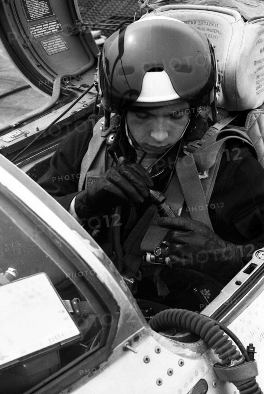 Pilot, Lieutenant Valerii Poltoranin.