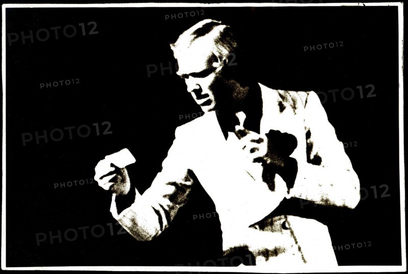 Czech singer Jiri Korn during a concert in Kursk.