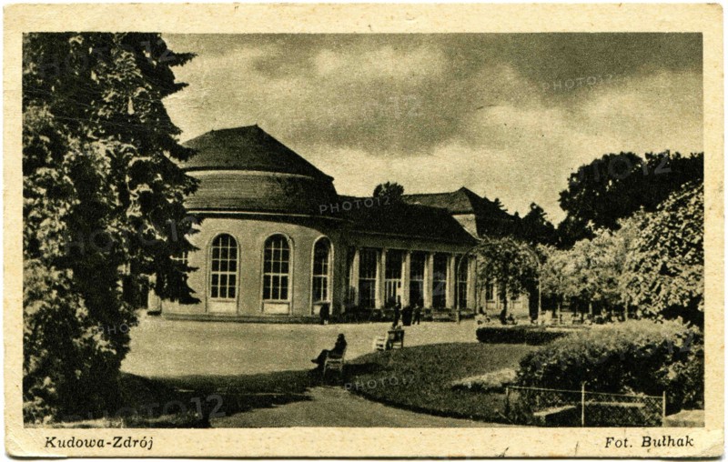 Bulhak shows pump room with mineral water in Kudowa-Zdroj.