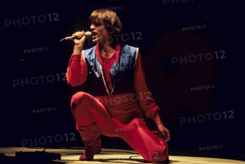 Miguel Bose.