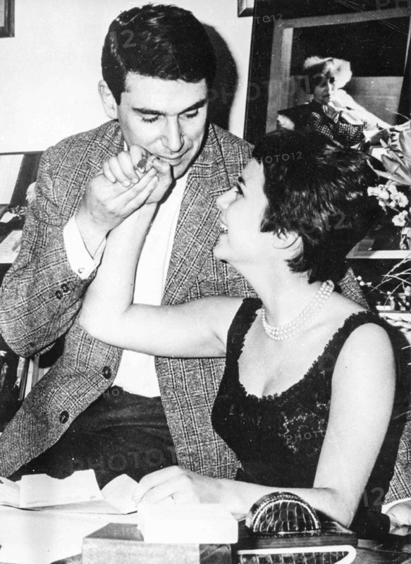 Robert Hossein and Caroline Eliacheff.