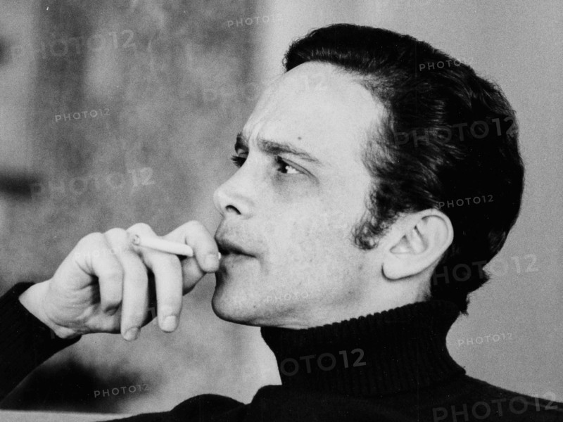 Joel Grey.