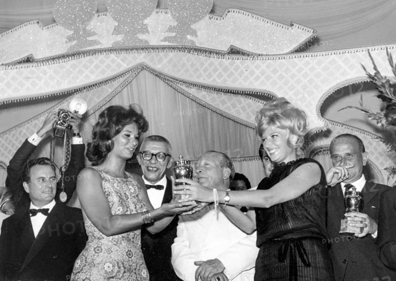 Lea Massari and Monica Vitti.