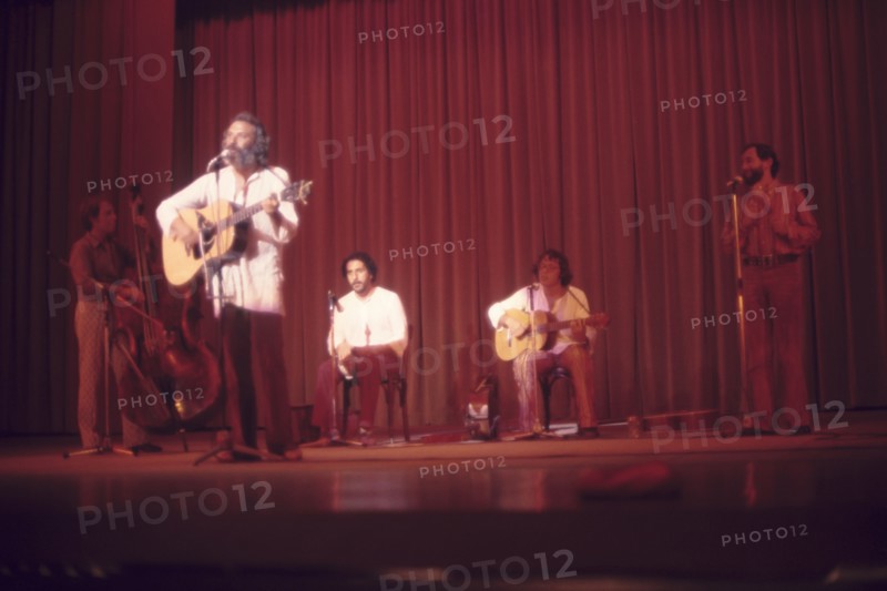Georges moustaki concert, 70's