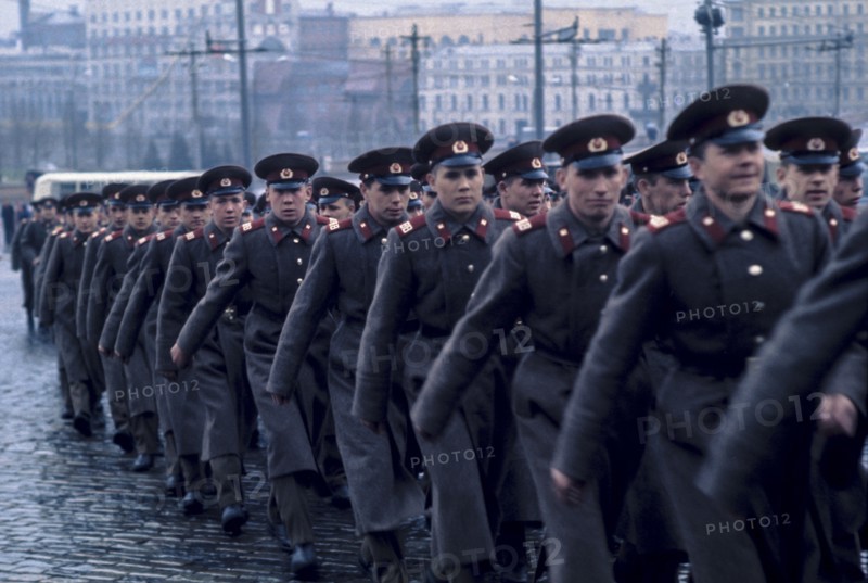 Russian soldiers on parade, moscow