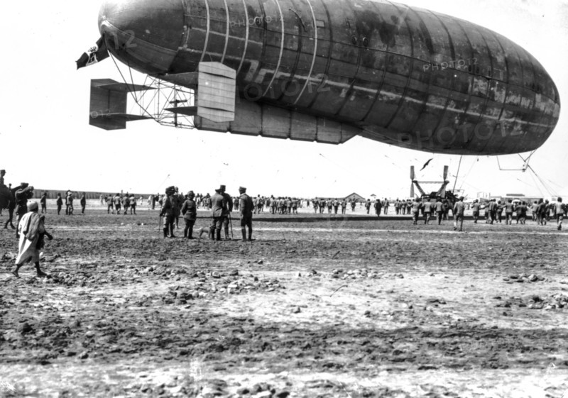 Italian airship in landing, Libya 1912