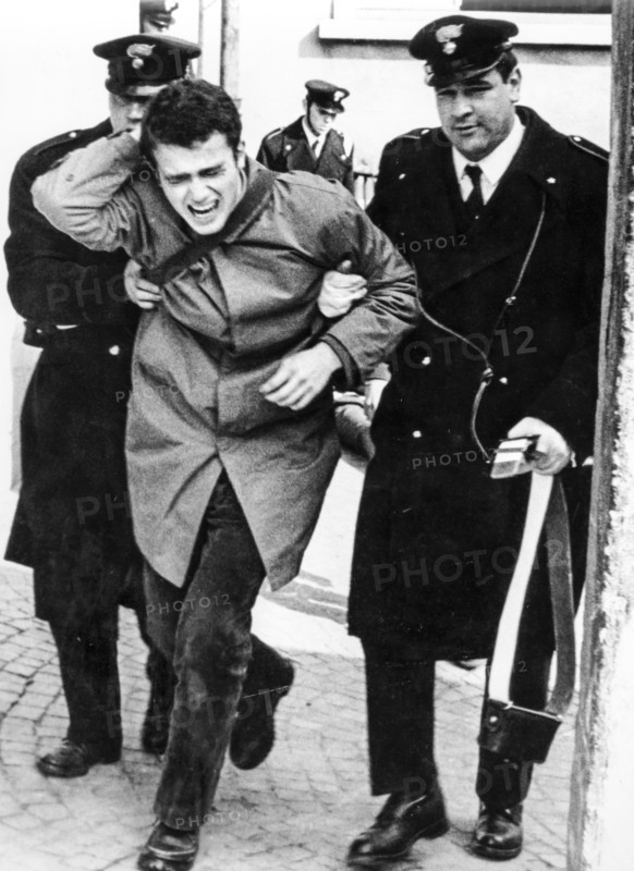 Eviction in the parini high school in Milan, 1968