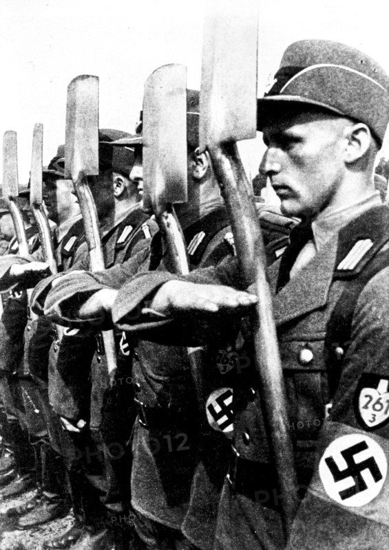 Nazi soldiers of the German Labor Front, 1936