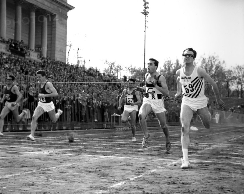 Athletics, berruti wins the 100 meters at the Arena of Milan, 1962