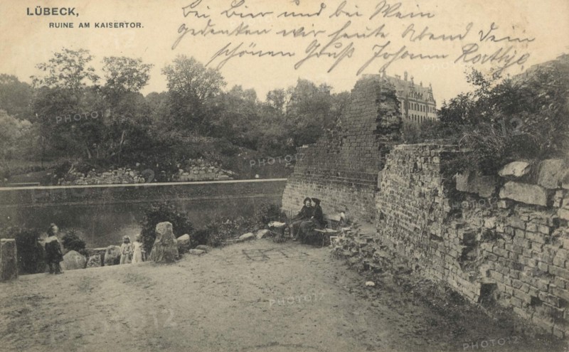 Kaisertor Lübeck, Schleswig-Holstein, Germany, view from ca 1910, digital reproduction of a public domain postcard.
