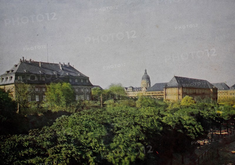 The Deutschordenspalais and the Electoral Palace in Mainz in 1910, Rhineland-Palatinate, Germany, photograph, digitally restored reproduction of an original artwork from the early 20th century, exact original date not known.