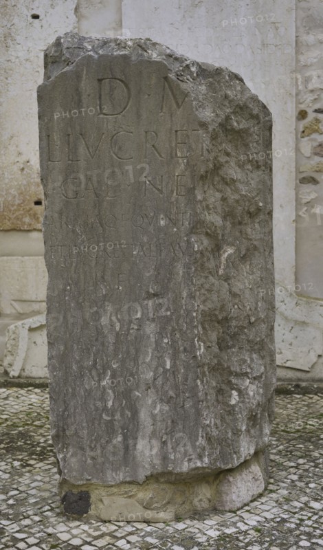 Funerary cippus of Lucius Lucretius Nepos.