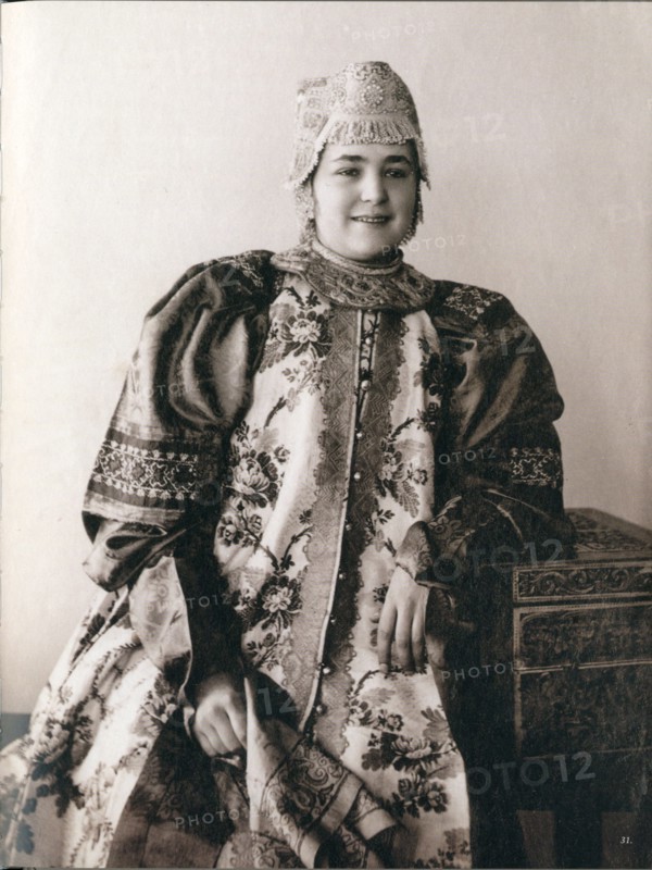 Russian girl in traditional dress