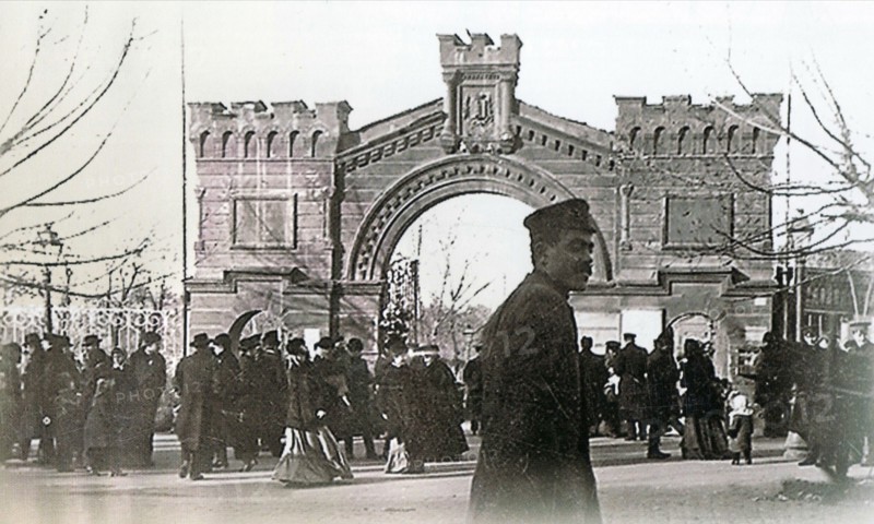 Gate of the city garden in Rostov-on-Don