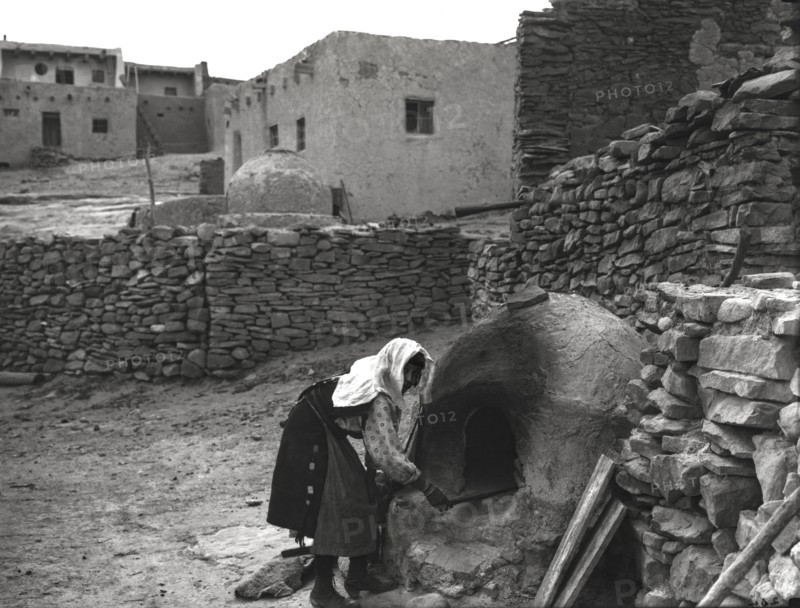 Laguna Woman Baking Bread
