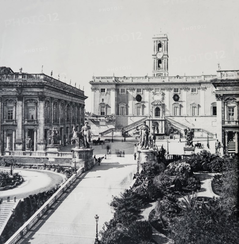Palazzo Senatorio, Statues Of Castor And Pollux.
