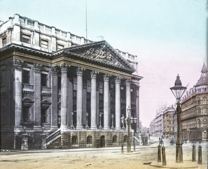 The Mansion house.
