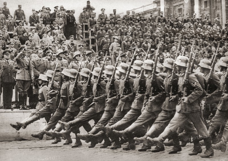 Troops of the 1st Division of the 8th German Army Corps marching into Vienna.