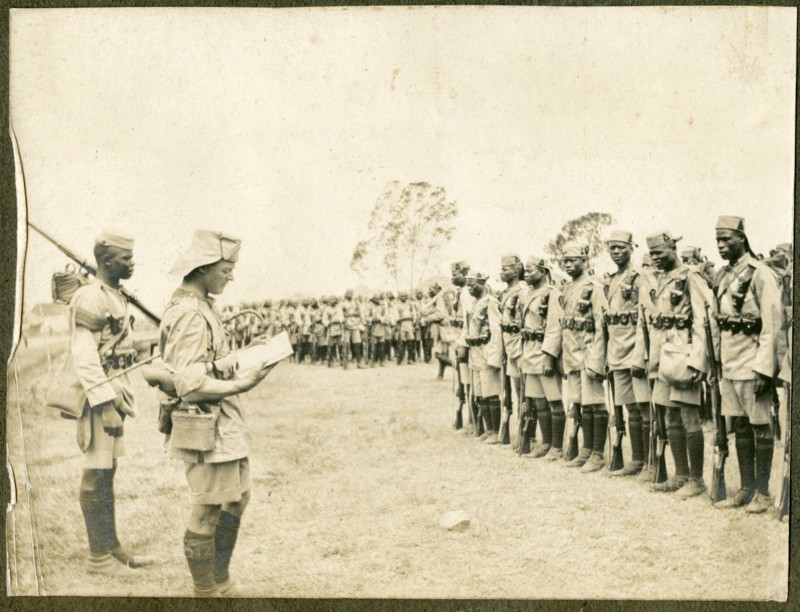 K.A.R. gunners in Mozambique, WW1