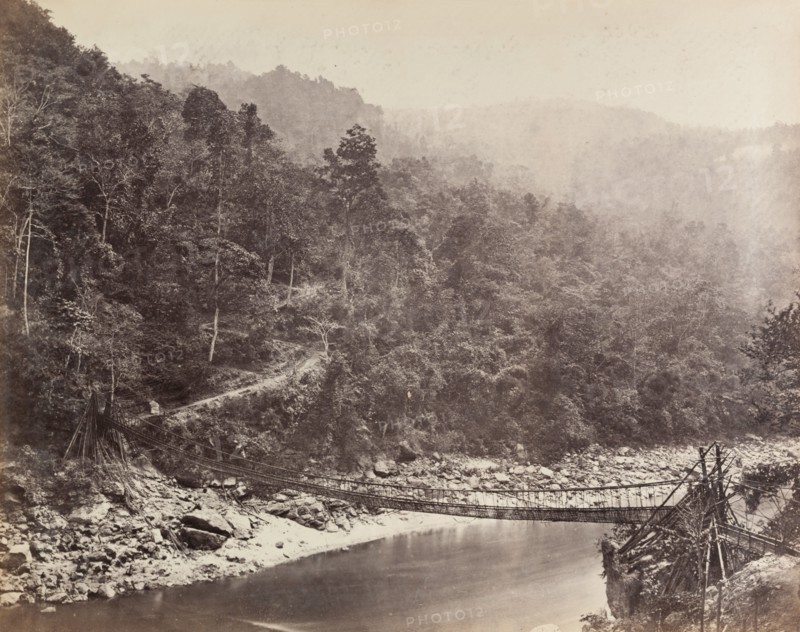 Rope bridge over the Rangeet River