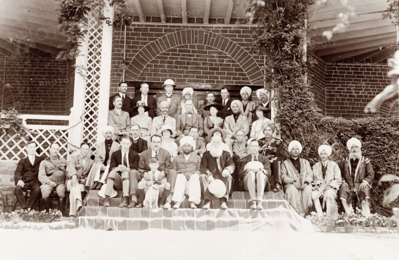 European and Indian officials at Chamba