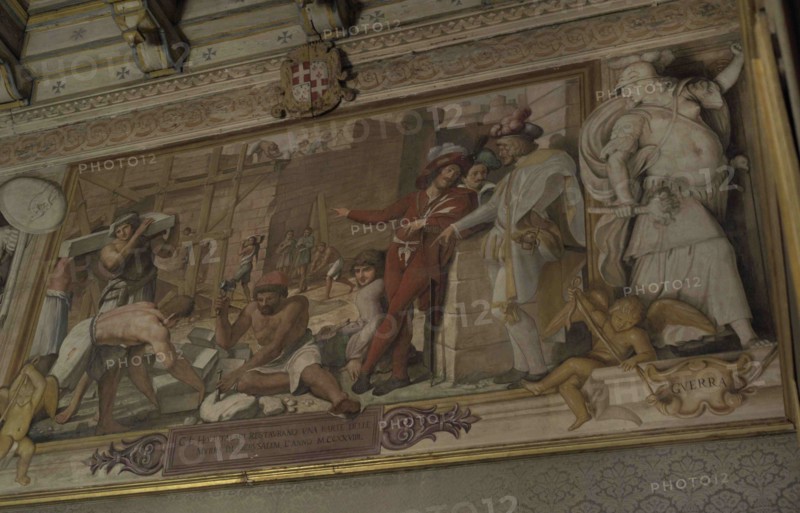 Palace of the Grand Master. 16th-18th centuries. Residence of the Grand Master of the Order of Saint John. Hall of the Pages. Waiting room for the young positions of the Grand Master. Decorated with a frieze of wall paintings by Leonello Spada (1576-1622) with scenes from the history of the Order. Fresco depicting Knights Hospitaller restoring part of the wall of Jerusalem (1229). Valletta. Malta.