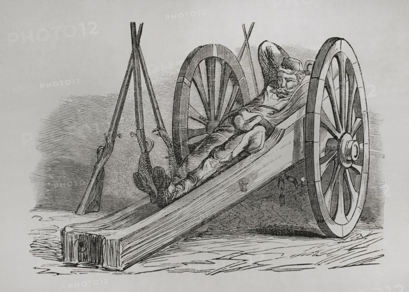 France. Paris Commune. Popular revolutionary movement that took power in Paris from 18 March to 28 May 1871, during the Franco-Prussian War. Communard. Gunner resting. Engraving. ""Historia de la Guerra de Francia y Prusia"" (History of the War between France and Prussia). Volume II. Published in Barcelona, 1871.