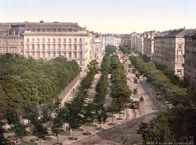 The Opera Ring.