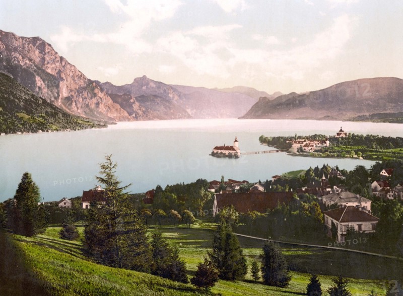 Gmunden and Traunkirchen.