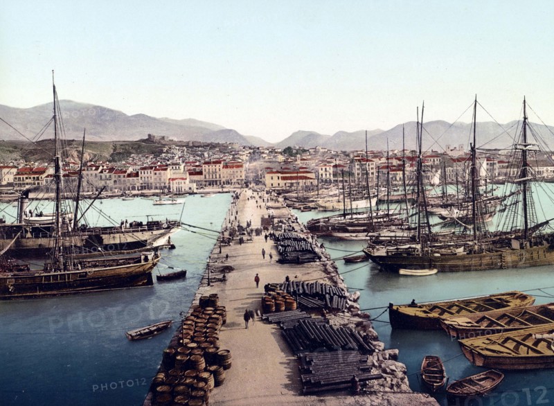 The harbor of Patras.