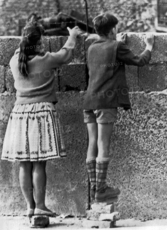 Berlin Wall Viewers