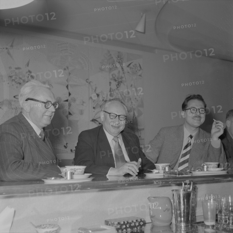 Paul Meierhans, member of the cantonal government with Erich Ollenhauer, German socialist in Zurich, 1954.