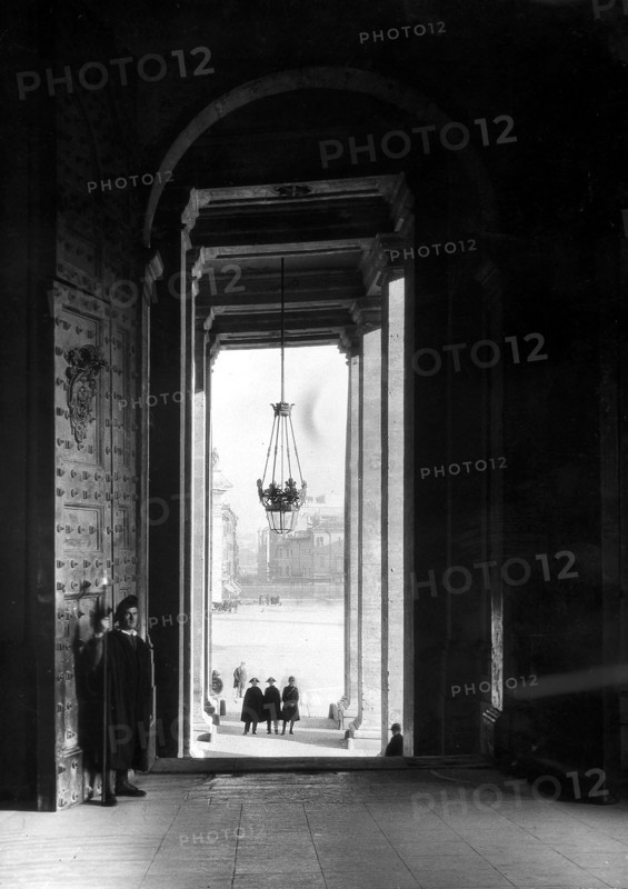 Swiss Guards at the Portone di Bronzo, 1943