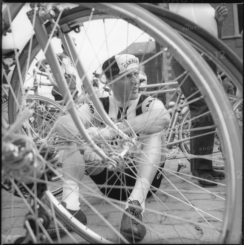 Kurt Gimmi in Pau before start of the 10th. stage of TdF 1963.