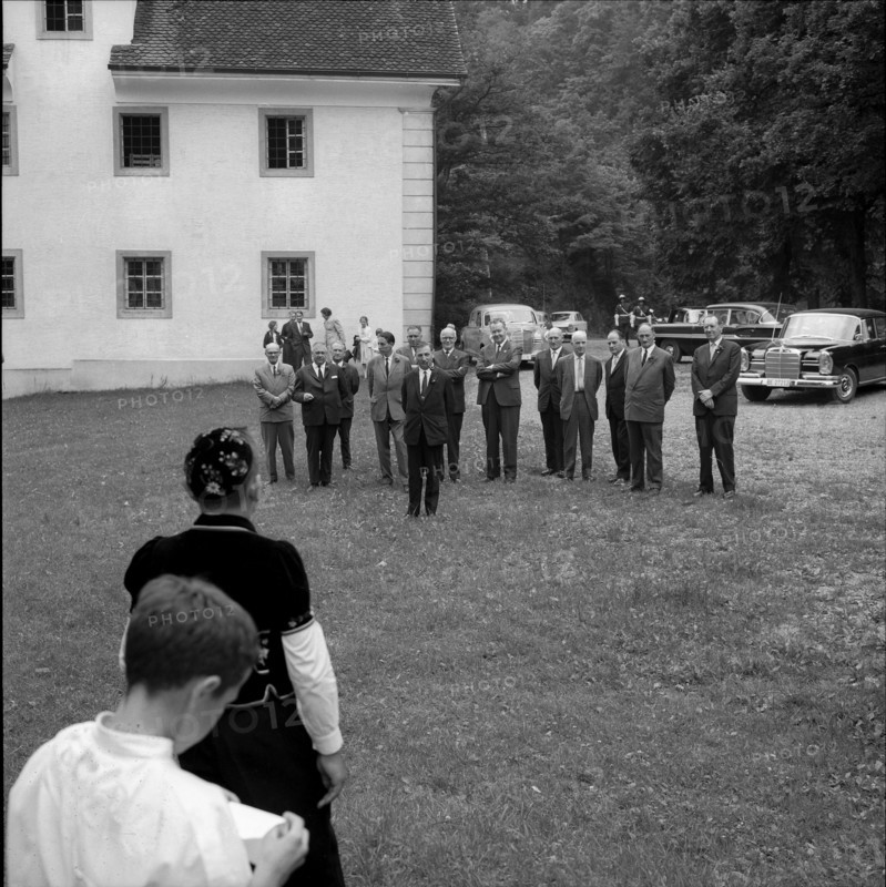 Members of Federal Council visiting Sarnen; 1964.